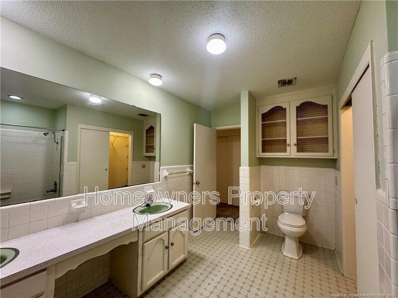 400 Harrill Cir, Spring Lake property image