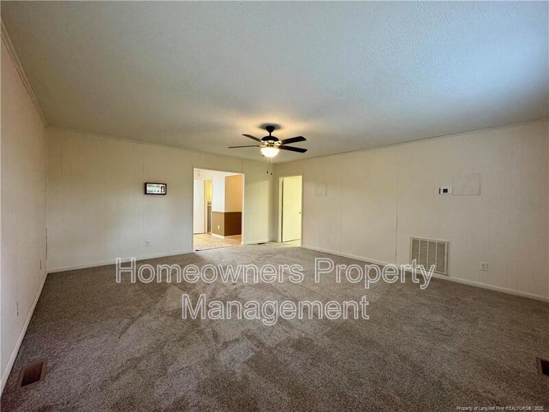 400 Harrill Cir, Spring Lake property image