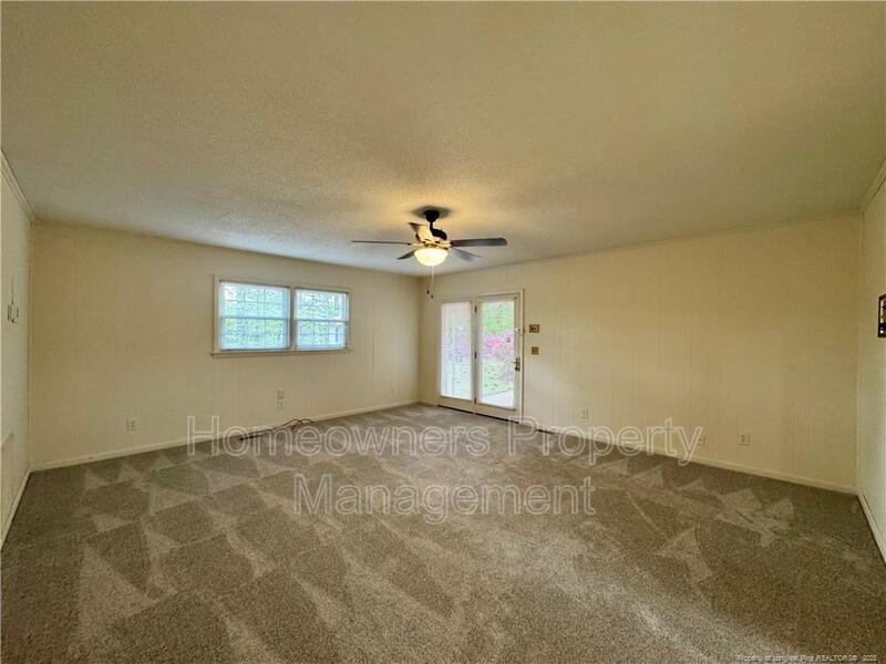 400 Harrill Cir, Spring Lake property image