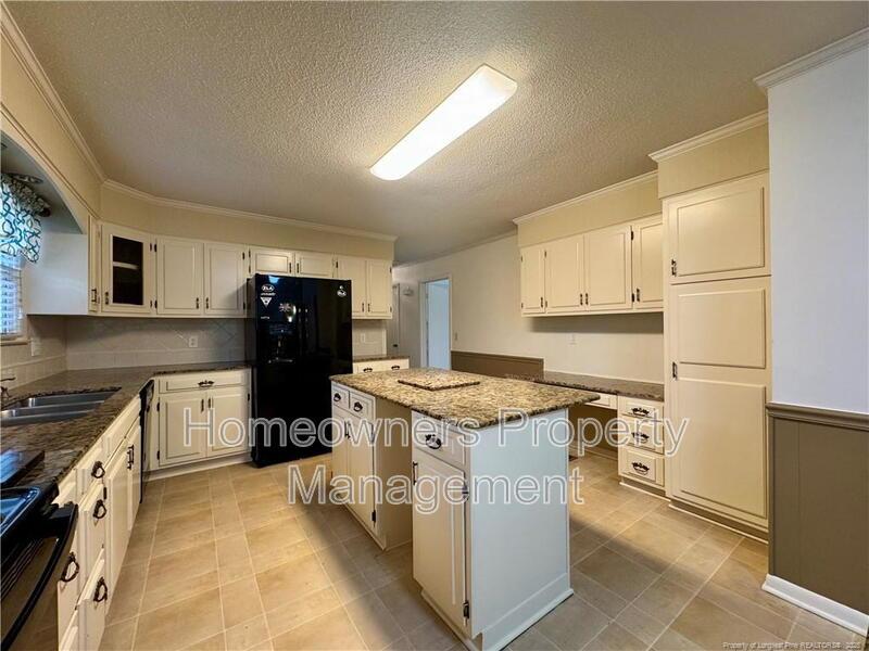 400 Harrill Cir, Spring Lake property image