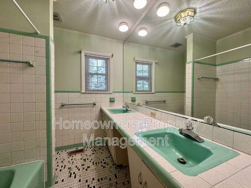 400 Harrill Cir, Spring Lake property image