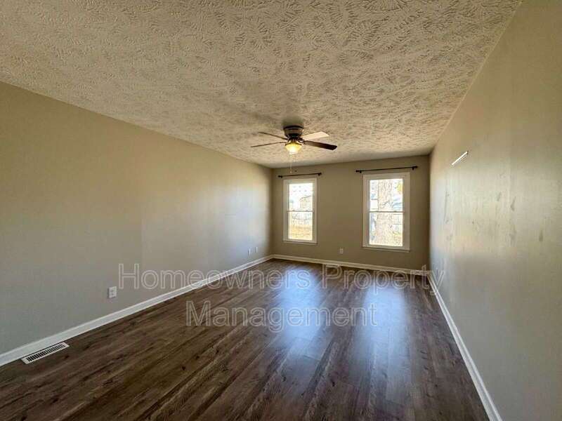 204 Fair Oaks Drive property image