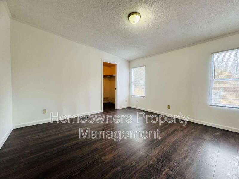 61 Lexington Ln property image