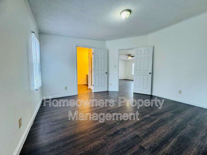 61 Lexington Ln property image