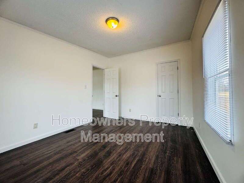 61 Lexington Ln property image