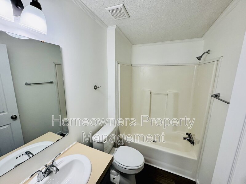 61 Lexington Ln property image