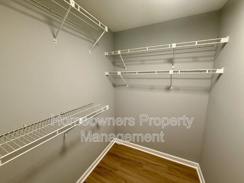 6720 St Julian Way property image