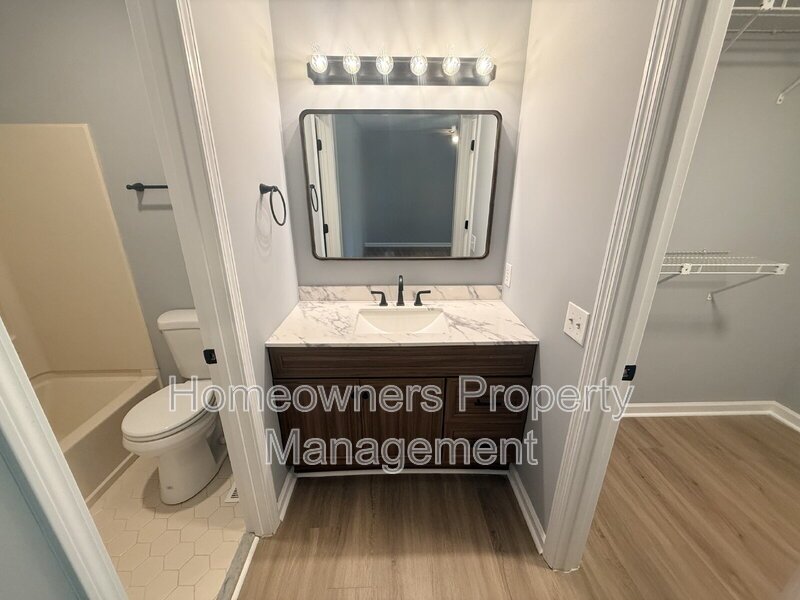 6720 St Julian Way property image