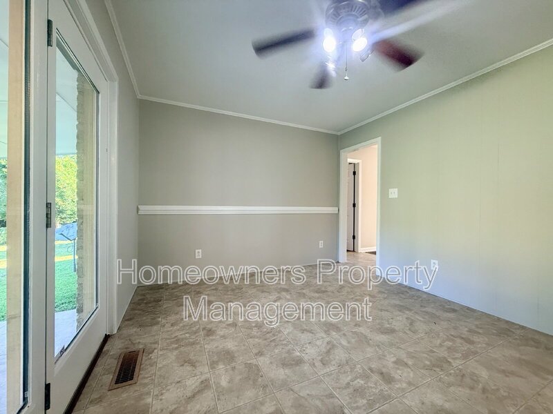 Beautifully Updated 3-Bedroom Home with Granite Countertops & Large Fenced Backyard! property image