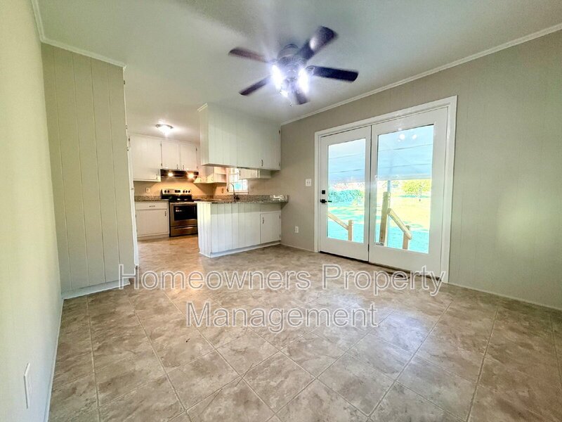 Beautifully Updated 3-Bedroom Home with Granite Countertops & Large Fenced Backyard! property image