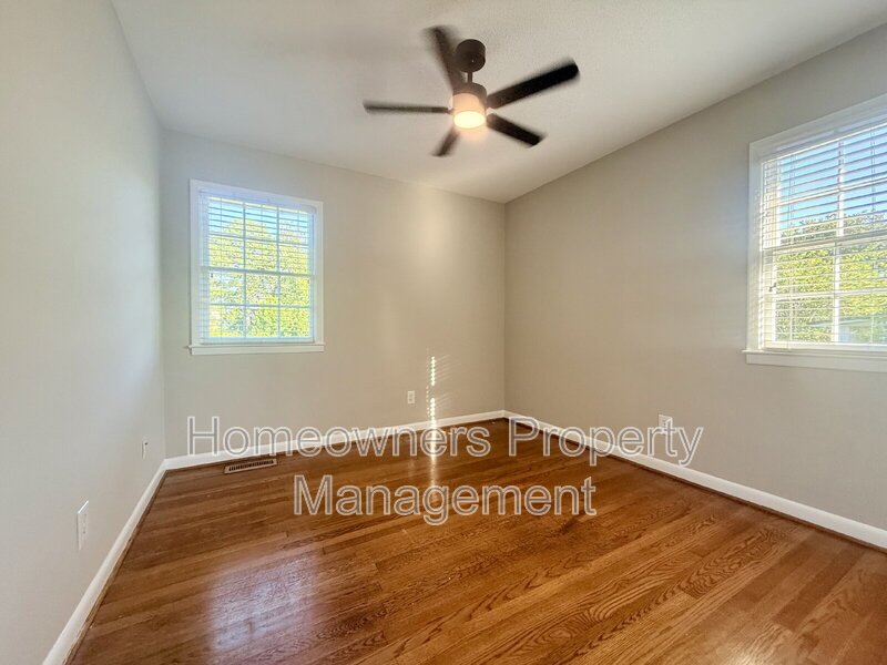 Beautifully Updated 3-Bedroom Home with Granite Countertops & Large Fenced Backyard! property image