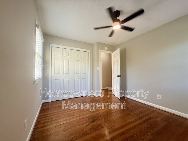 Beautifully Updated 3-Bedroom Home with Granite Countertops & Large Fenced Backyard! property image
