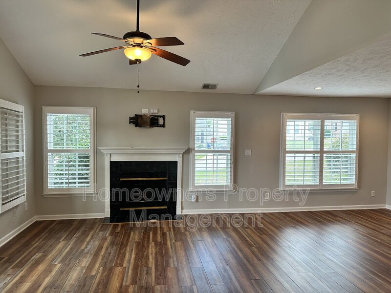 2940 Amelia Dr property image