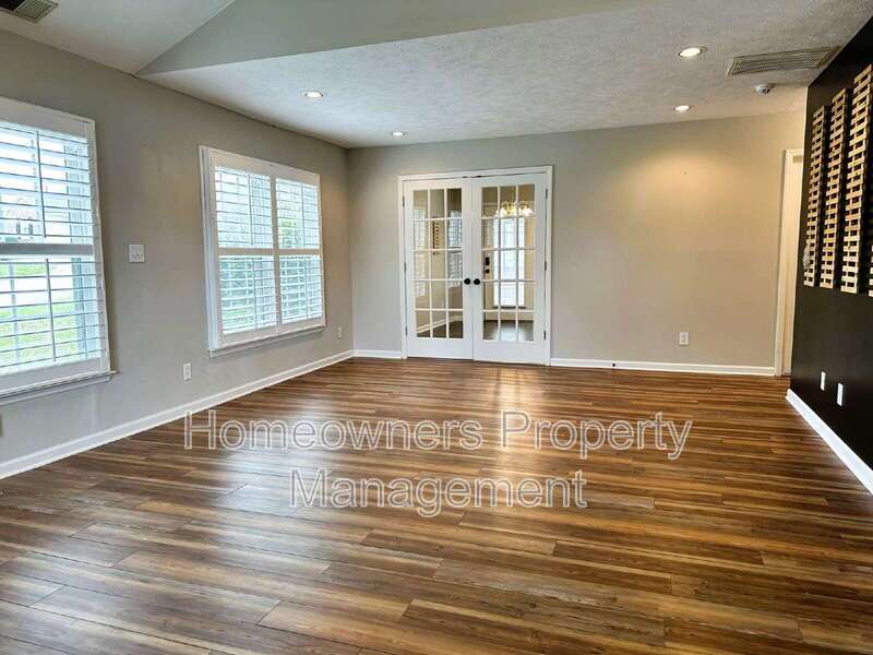 2940 Amelia Dr property image