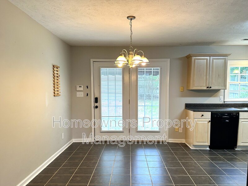 2940 Amelia Dr property image