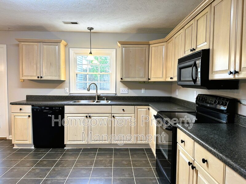 2940 Amelia Dr property image
