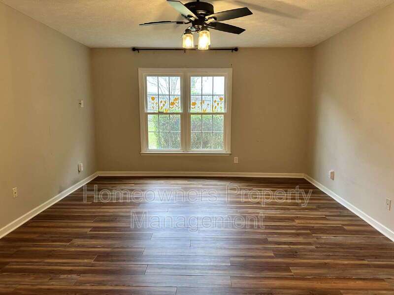 2940 Amelia Dr property image
