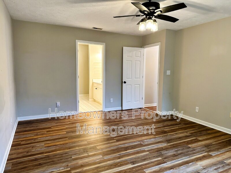 2940 Amelia Dr property image