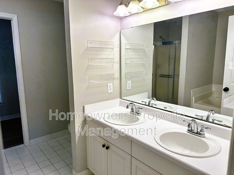 2940 Amelia Dr property image
