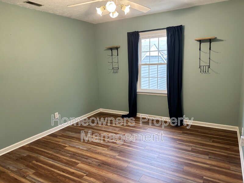 2940 Amelia Dr property image