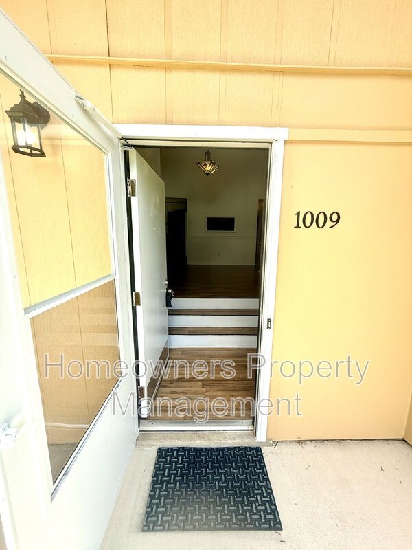 Charming 3-Bed, 2-Bath Haven at 1009 Louisburg Place, Fayetteville! property image