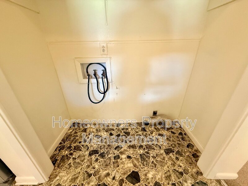 Charming 3-Bed, 2-Bath Haven at 1009 Louisburg Place, Fayetteville! property image