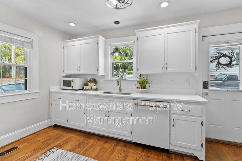 816 Winston Ave property image