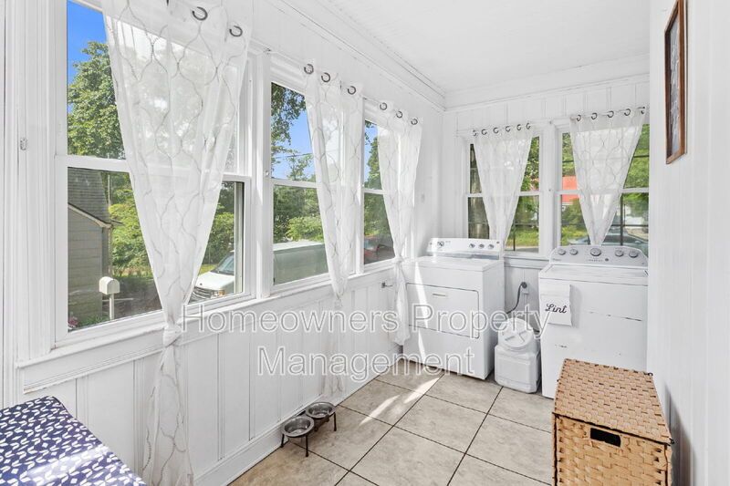 816 Winston Ave property image