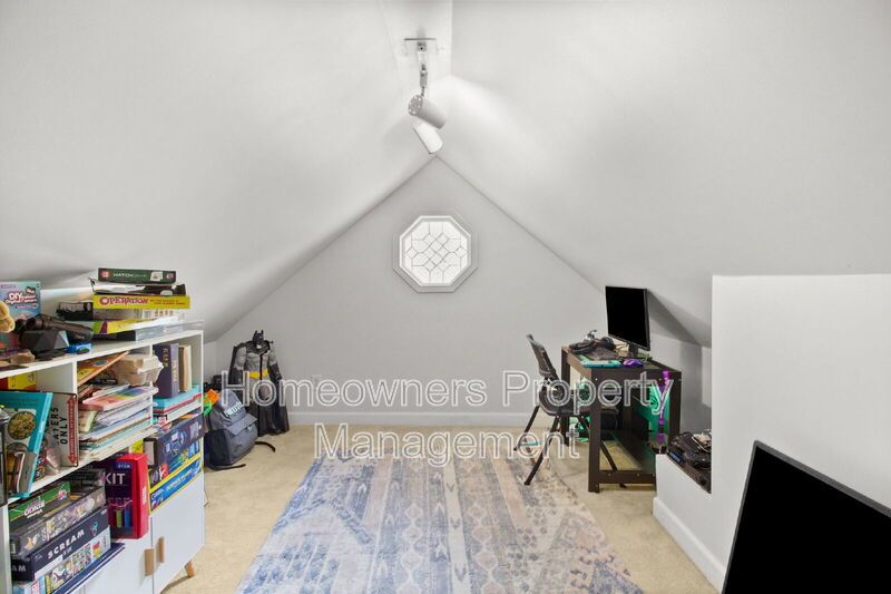 816 Winston Ave property image