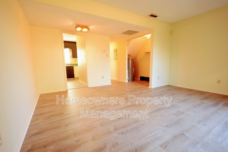 421 Kirkcaldy Court - Townhome Minutes from Fort Bragg property image