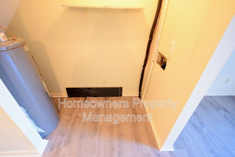 421 Kirkcaldy Court - Townhome Minutes from Fort Bragg property image