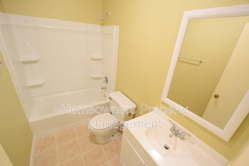 421 Kirkcaldy Court - Townhome Minutes from Fort Bragg property image
