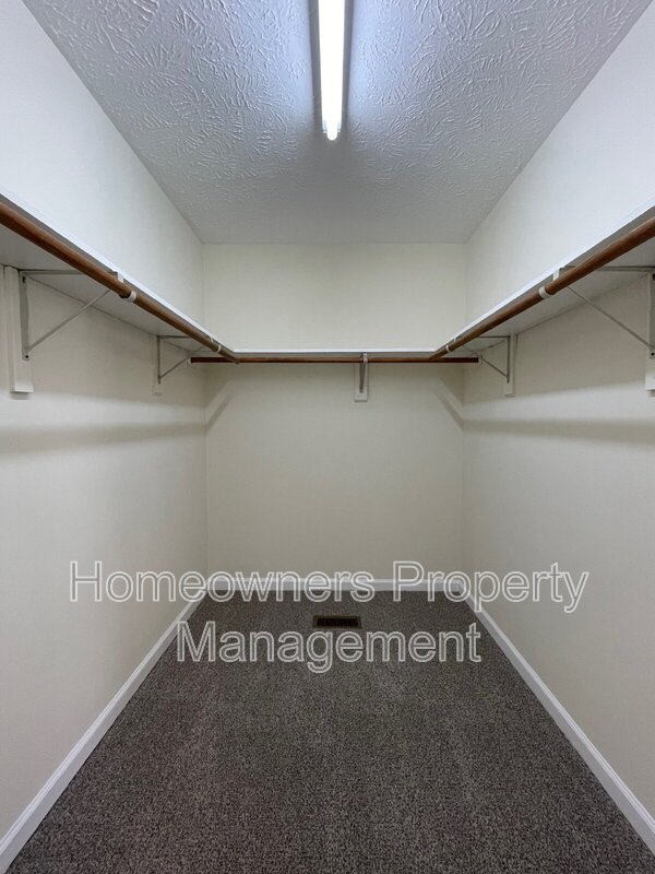 6124 Garden Court property image