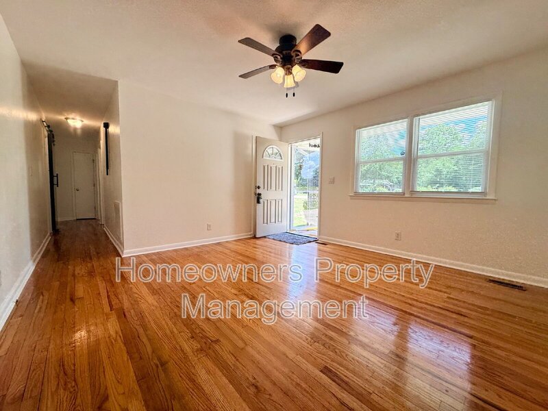 815 McNeil St, Spring Lake, NC property image