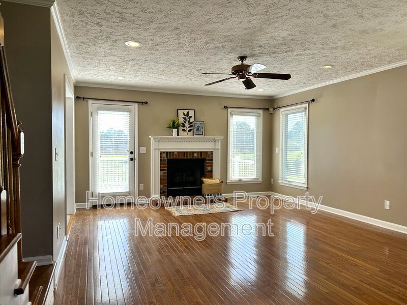 6521 Ryefield Dr property image