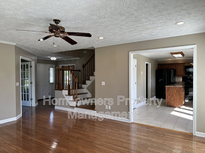 6521 Ryefield Dr property image