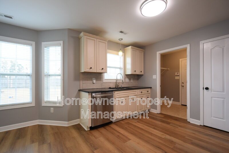 205 Stockbridge Dr. property image